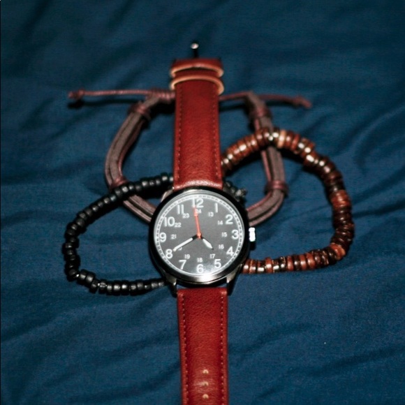 New watch and bracelets - Picture 2 of 7